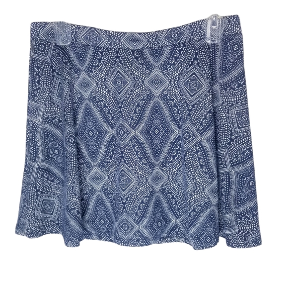 H&M Dresses & Skirts - H&M Skirt Women Size Large Blue Cream